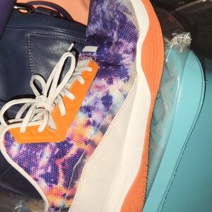 Moolah Kicks Phantom 1 Women's Basketball Shoes